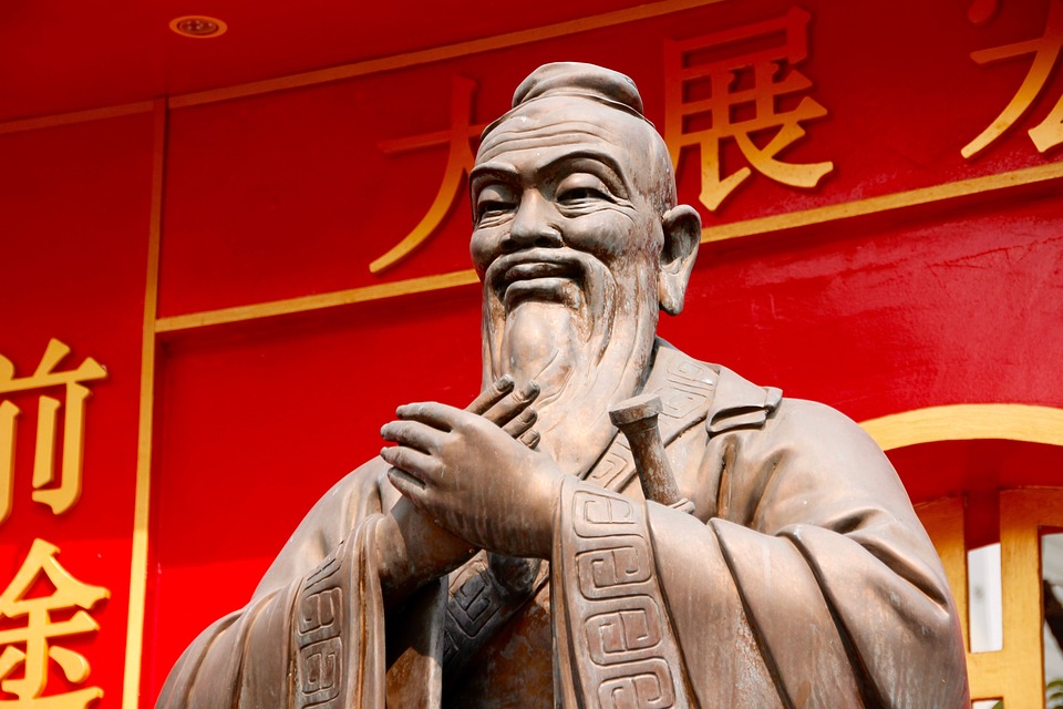 Confucio: maestro de la virtud y la sabiduría