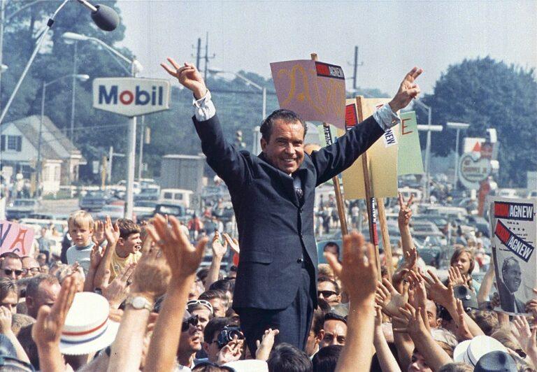 Richard Nixon celebrando campaña en Pensylvania